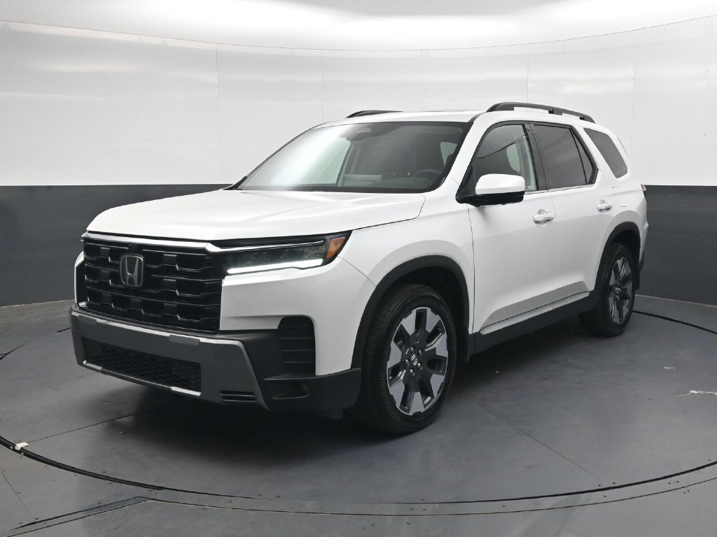 Used 2026 Honda Pilot Touring image 9