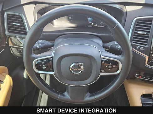 Used 2018 Volvo XC90 T6 Momentum w/ Convenience Package AWD/4WD image 23