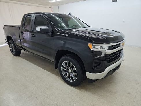 Used 2023 Chevrolet Silverado 1500 LT AWD/4WD image 12
