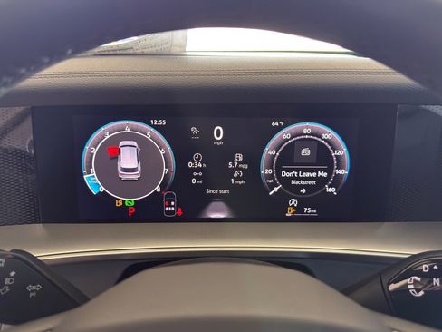 New 2026 Volkswagen Tiguan SE R-Line FWD image 22