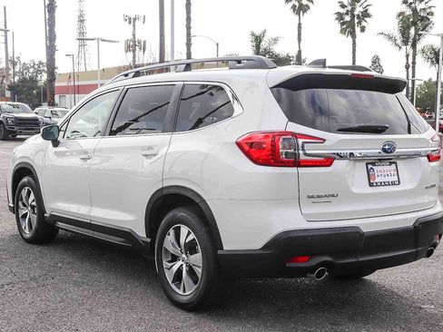 Used 2023 Subaru Ascent Premium w/ Convenience Package image 8
