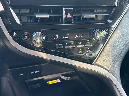 Used 2023 Toyota Camry XLE w/ Cold Weather Package FWD image 26