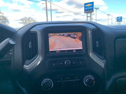 Certified 2024 Chevrolet Silverado 1500 Custom image 28