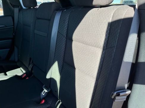 Certified 2021 Jeep Grand Cherokee Laredo w/ Security & Convenience Group image 19