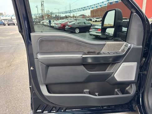 Used 2025 Ford F250 Platinum AWD/4WD image 17