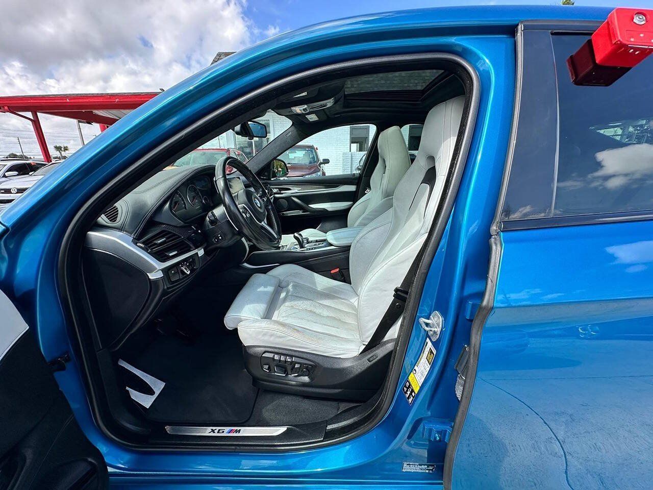 Used 2018 BMW X6 M AWD/4WD image 8