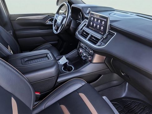 Used 2021 GMC Yukon XL AT4 w/ AT4 Premium Plus Package image 29
