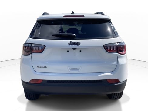 New 2025 Jeep Compass Latitude w/ Altitude Special Edition AWD/4WD image 5