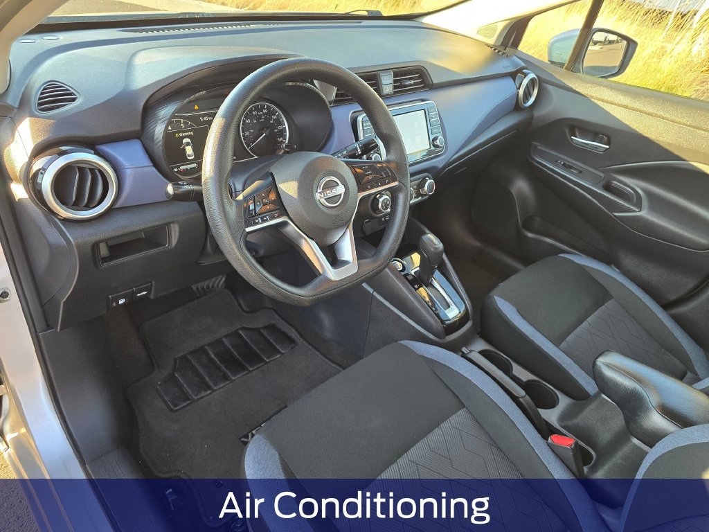 Used 2024 Nissan Versa SV FWD image 2
