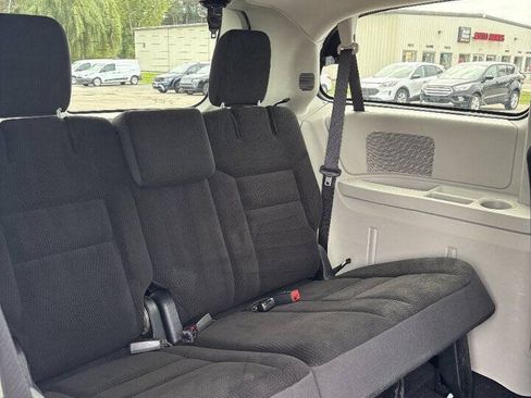 Used 2017 Dodge Grand Caravan SE w/ Power Window Group FWD image 10