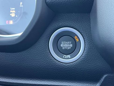 New 2026 RAM 1500 4x4 Crew Cab image 27