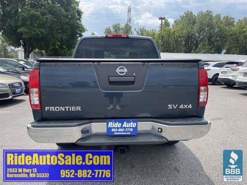 Used 2013 Nissan Frontier SV AWD/4WD image 6