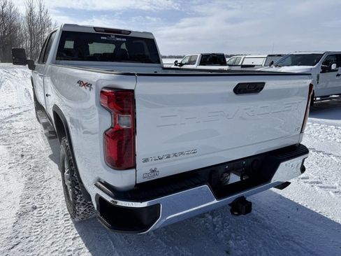 Used 2023 Chevrolet Silverado 2500 LT w/ Fleet Comfort Package AWD/4WD image 7