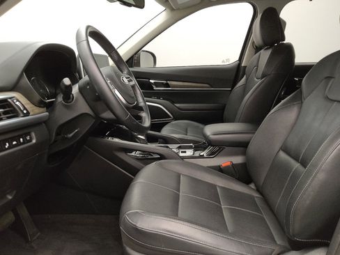 Used 2021 Kia Telluride EX image 17