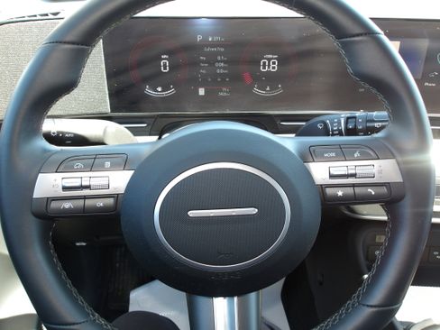 Certified 2025 Hyundai Kona SEL image 16