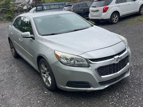 Used 2015 Chevrolet Malibu LT w/ Power Convenience Package FWD image 3