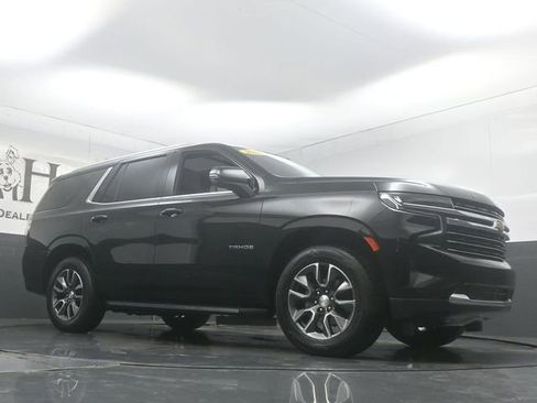 Used 2023 Chevrolet Tahoe LT w/ Luxury Package AWD/4WD image 2