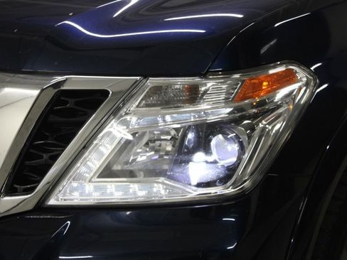 Used 2020 Nissan Armada Platinum w/ Captain's Chairs Package image 11