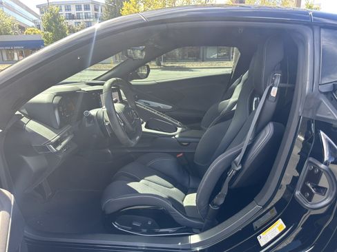 Used 2025 Chevrolet Corvette Z06 w/ Z07 Performance Package RWD image 16