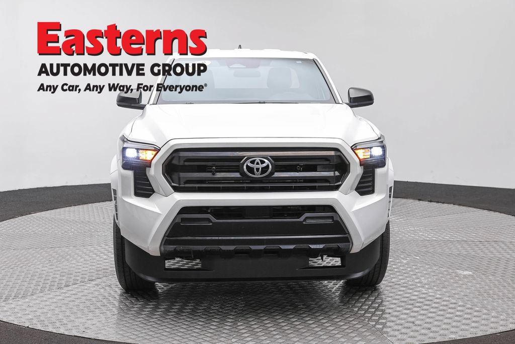Used 2024 Toyota Tacoma SR RWD image 3