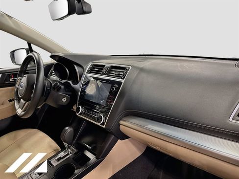 Used 2018 Subaru Outback 2.5i Premium AWD/4WD image 31