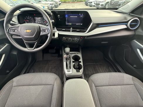 Used 2024 Chevrolet Trax LS FWD image 12