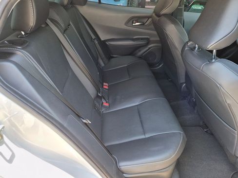 Used 2025 Toyota Prius XLE FWD image 18