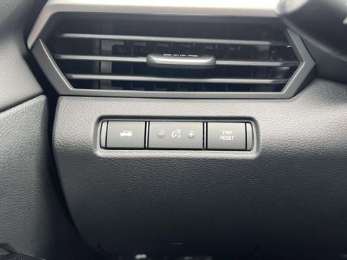 New 2025 Nissan Altima 2.5 SR AWD/4WD image 24