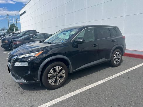 Used 2021 Nissan Rogue SV FWD image 1