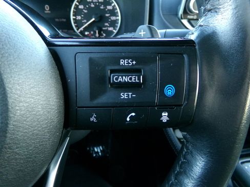 Used 2023 Nissan Rogue SL image 20