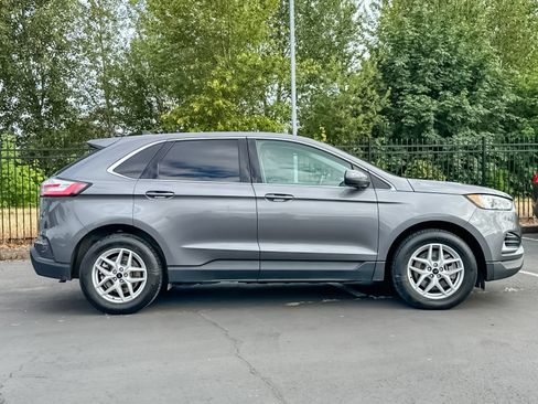 Used 2024 Ford Edge SEL AWD/4WD image 2
