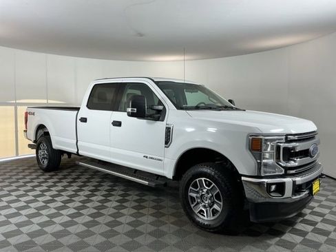 Used 2020 Ford F350 XLT w/ XLT Value Package AWD/4WD image 3