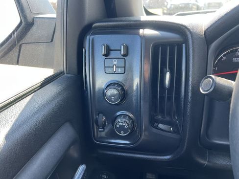 Certified 2018 Chevrolet Silverado 1500 Custom w/ Custom Value Package image 14