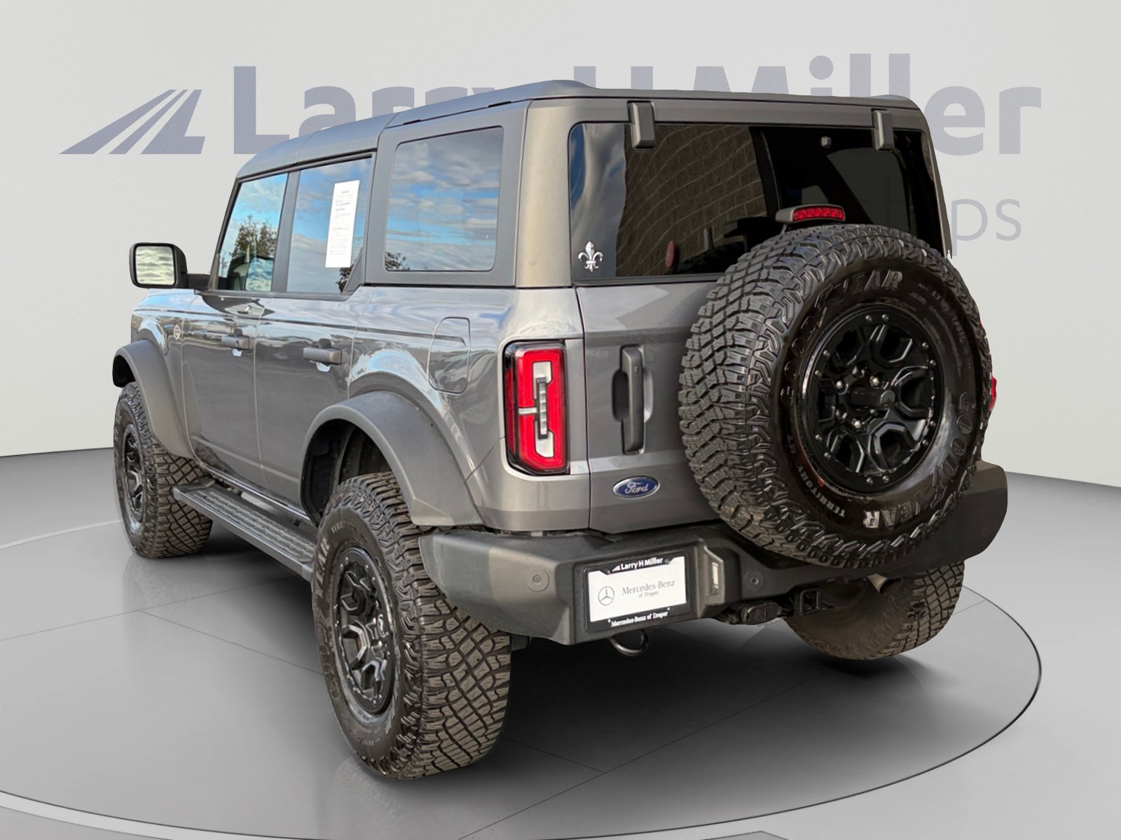 Used 2023 Ford Bronco Wildtrak AWD/4WD image 3