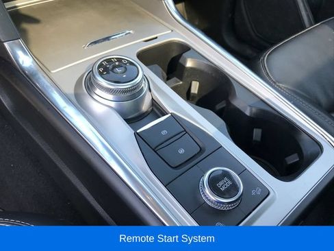 Used 2022 Ford Explorer XLT w/ Equipment Group 202A AWD/4WD image 7