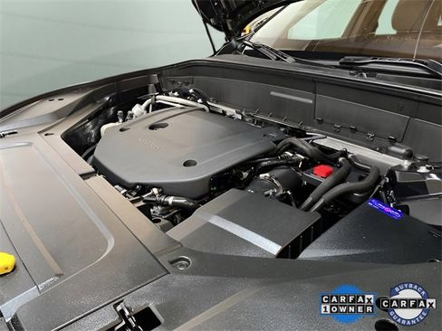 Used 2025 Volvo XC90 B6 Plus image 86