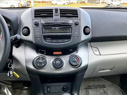 Used 2011 Toyota RAV4 4WD V6 w/ 3rd Row image 8