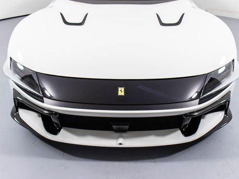Certified 2025 Ferrari 12Cilindri RWD image 13