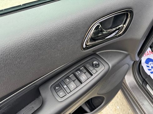 Used 2020 Dodge Durango GT image 28