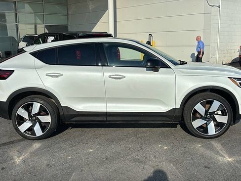 Certified 2023 Volvo C40 P8 Recharge Plus w/ Climate Package AWD/4WD image 27