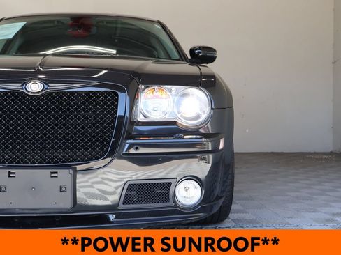 Used 2006 Chrysler 300 SRT8 w/ SRT Option Group II RWD image 5