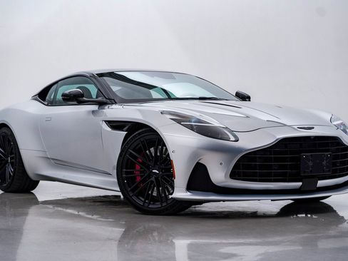 Used 2024 Aston Martin DB12 Coupe image 1