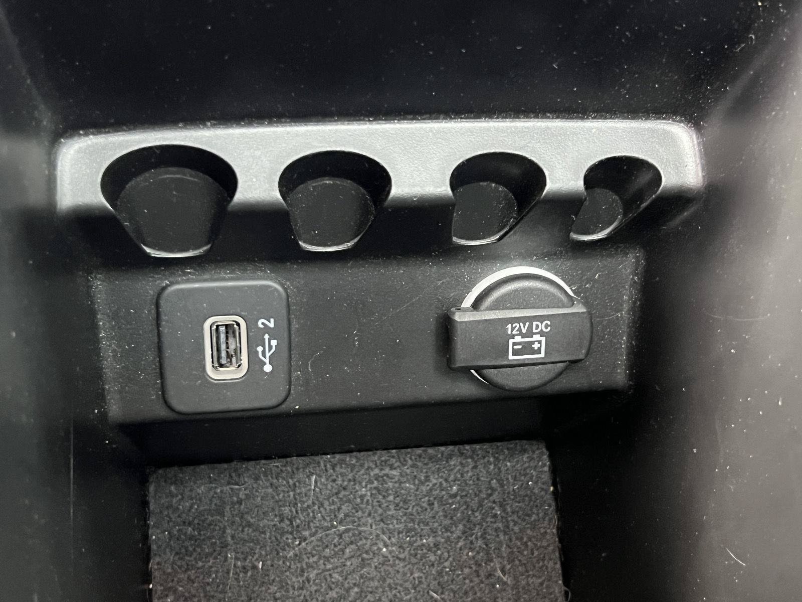 Used 2020 Jeep Cherokee Limited AWD/4WD image 32