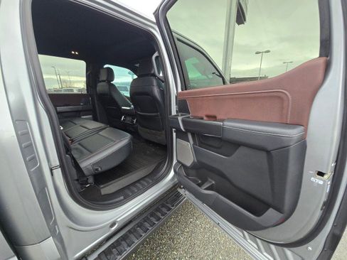 Used 2022 Ford F150 Lariat image 14