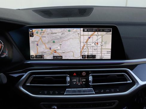 Used 2021 BMW X7 xDrive40i w/ M Sport Package image 51