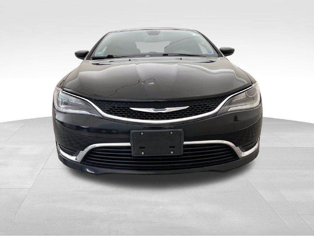 Used 2016 Chrysler 200 Limited w/ Convenience Group FWD image 9