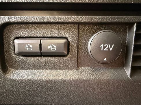 Used 2023 Lincoln Nautilus Reserve AWD/4WD image 10