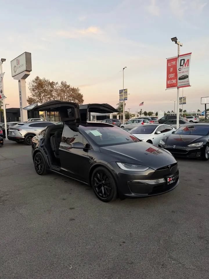 Used 2025 Tesla Model X AWD/4WD image 5