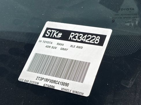 Used 2024 Toyota RAV4 XLE w/ Convenience Package AWD/4WD image 15