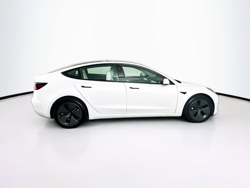 Used 2023 Tesla Model 3 Standard Range image 10